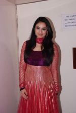 Akriti Kakkar live at Fempowerment Awards on 31st Aug 2012 (23).JPG